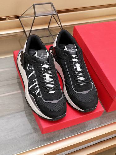 Picture of Valentino Shoes Men _SKUfw131482490fw